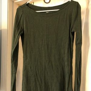 Green Long Sleeve Gap Tee